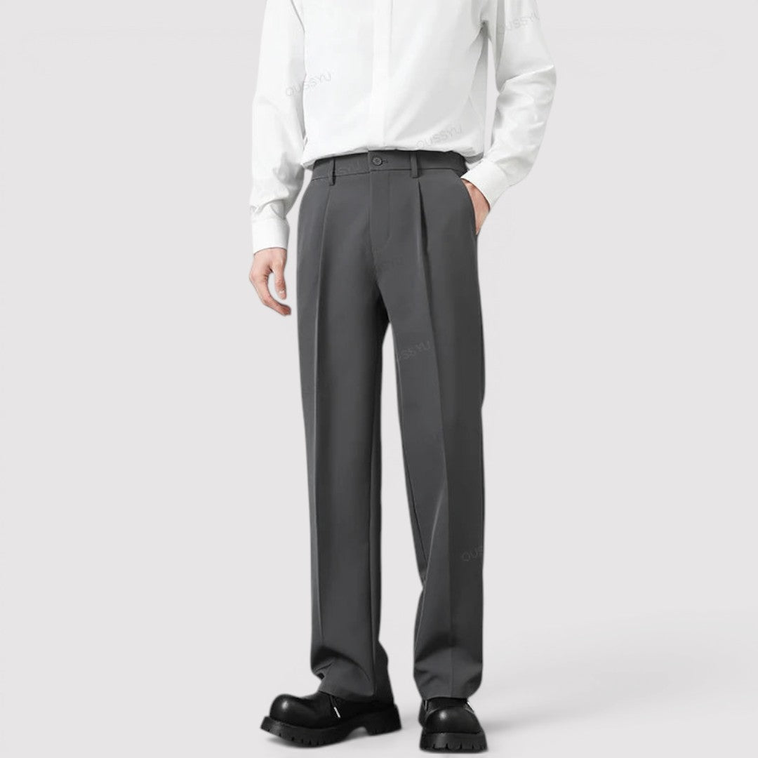 LEOB 通気性のあるテーパードパンツ