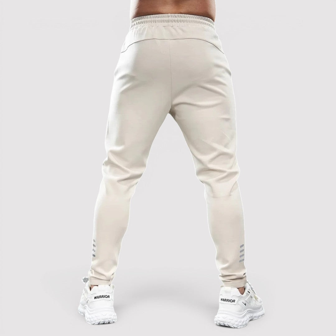 CERO 通気性のあるストレッチパンツ