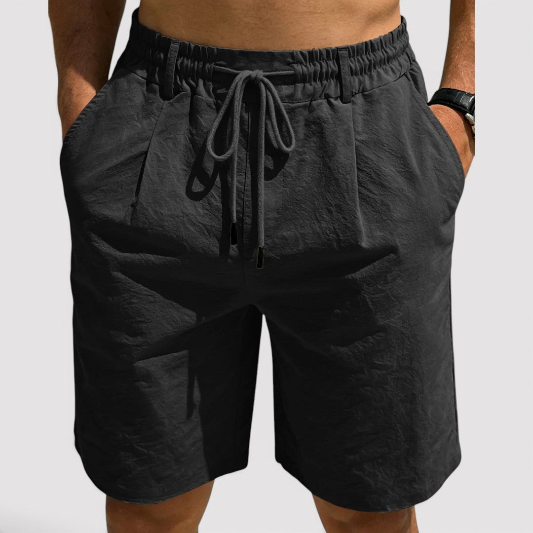 FREY 軽やかな夏用ショートパンツ
