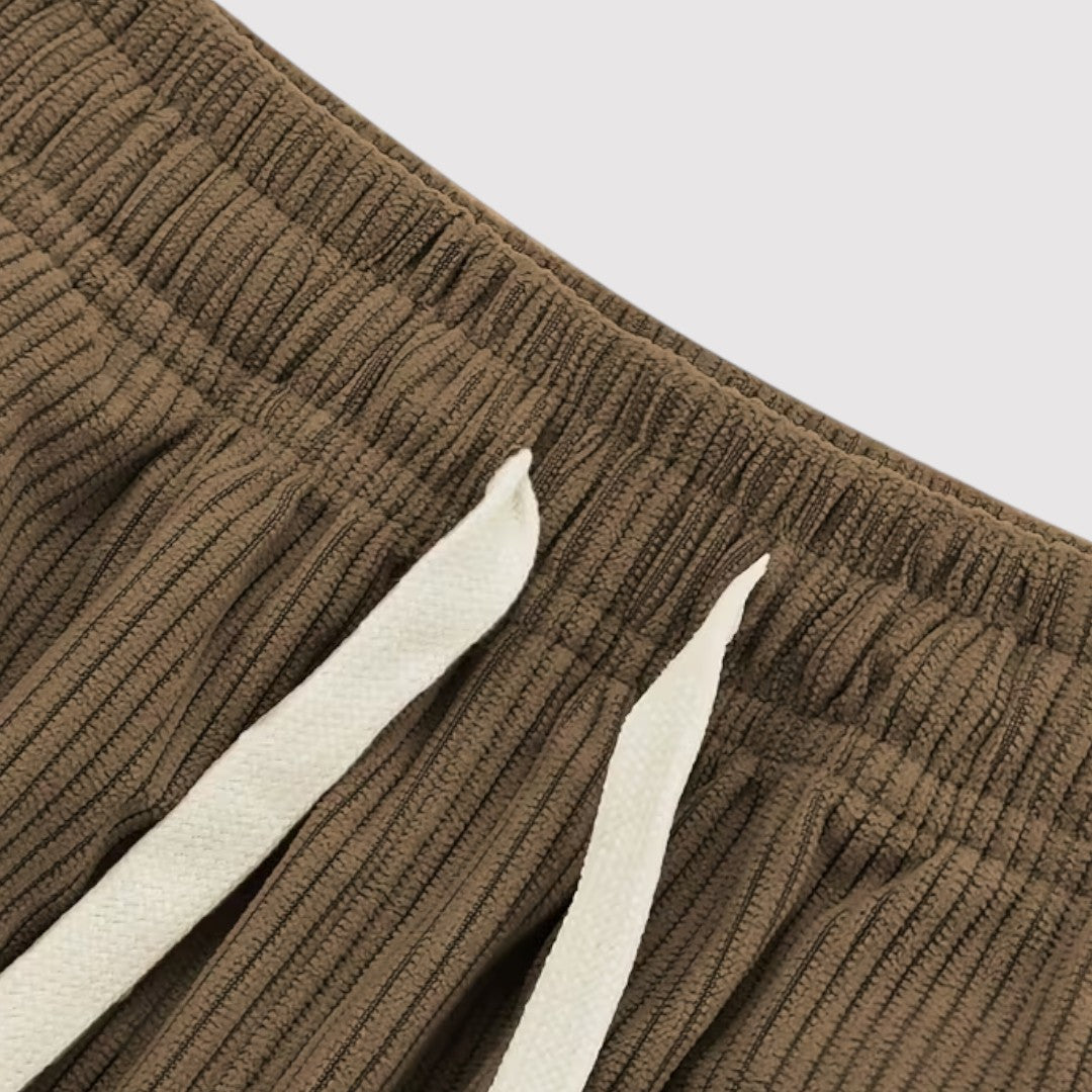 DREVER 通気性抜群のドローストリングショーツ