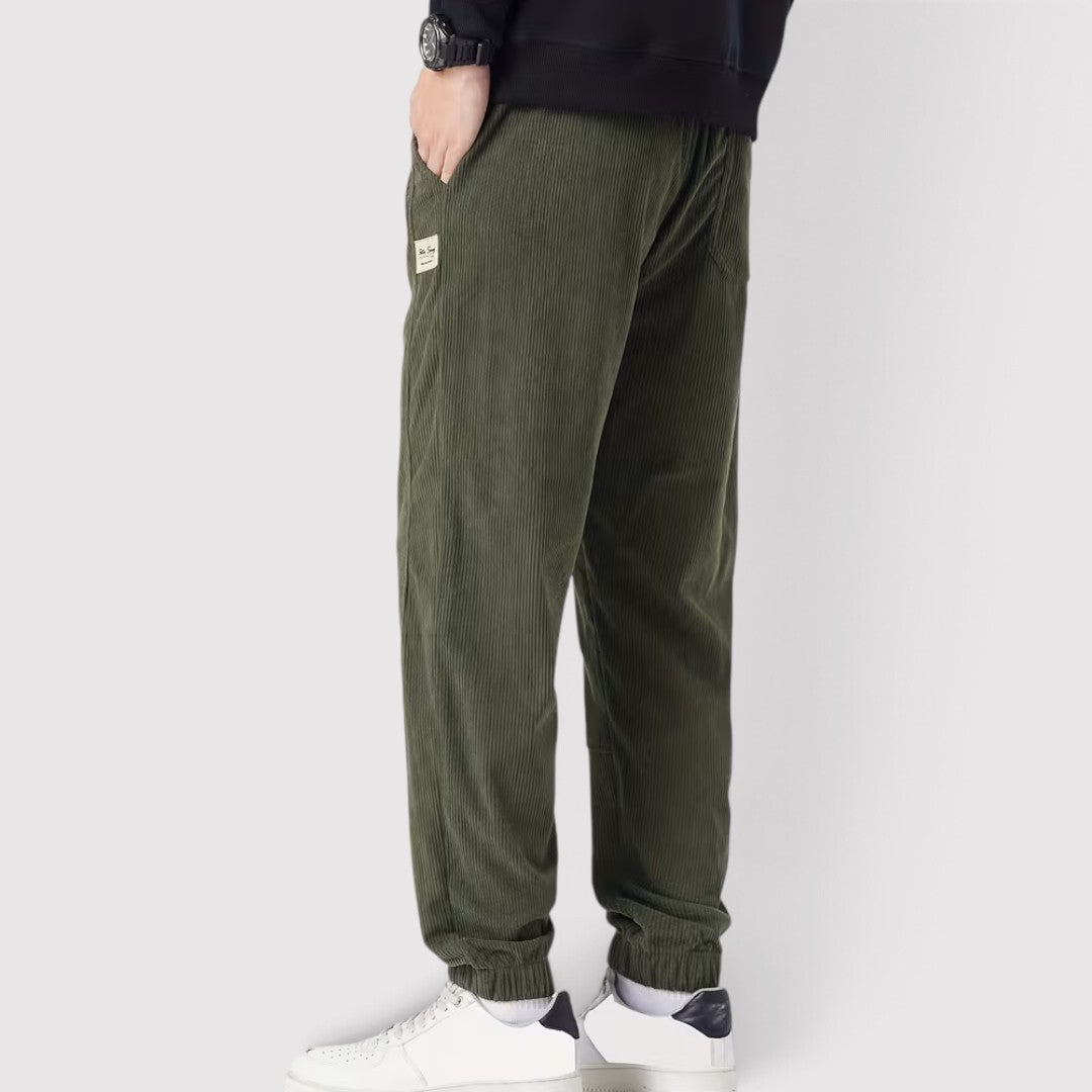 TRAVEON 軽量コーデュロイパンツ